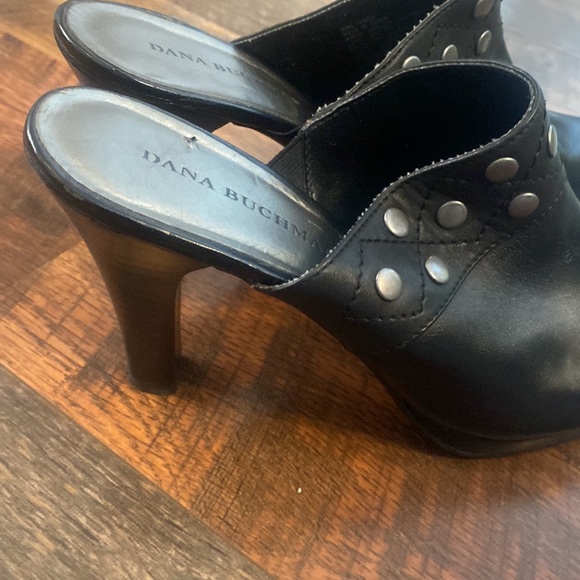 Dana Buchman heeled clogs size 7.5 - Picture 3 of 4